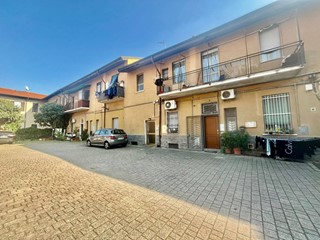 Trilocale in Vendita a Cinisello Balsamo, 155'000€, 65 m²