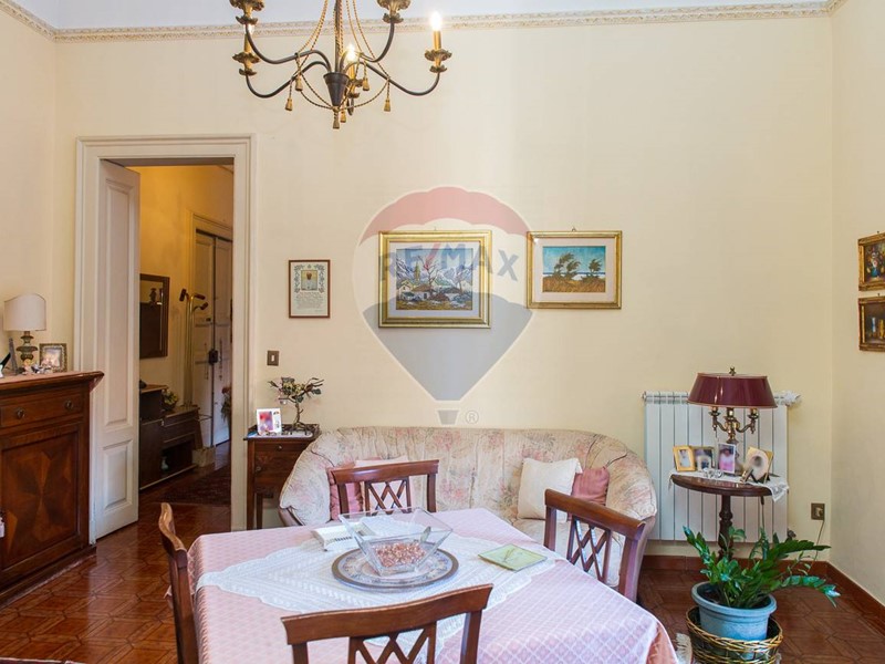 Appartamento in Vendita a Catania, 159'000&euro;, 135 m²
