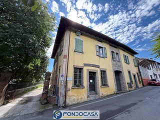 Quadrilocale in Vendita a Cazzago San Martino, 131 m²