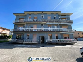Magazzino in Vendita a Cazzago San Martino, 24'000€, 95 m²
