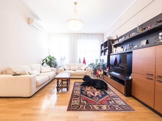 Appartamento in Vendita a Genova, 228'000€, 115 m²