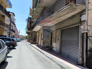 Box in Vendita a Giardini Naxos, 80'000€, 100 m²