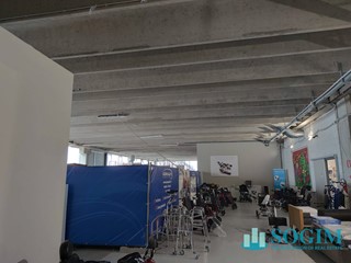 Immobile commerciale in Affitto a Liscate, 6'400€, 1120 m²