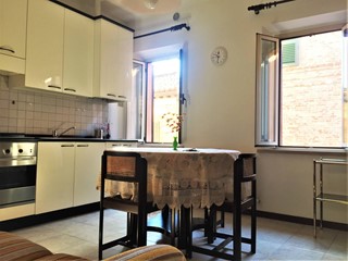 Quadrilocale in Vendita a Fabriano, 75'000€, 65 m²