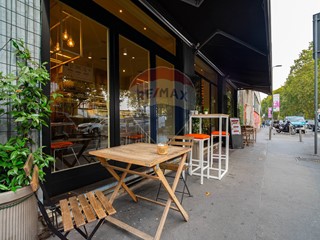 Attività commerciale in Vendita a Milano, 190'000€, 100 m²