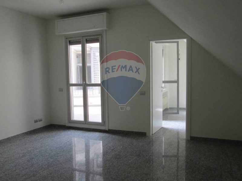 Ufficio in Affitto a Milano, 2'500€, 70 m²