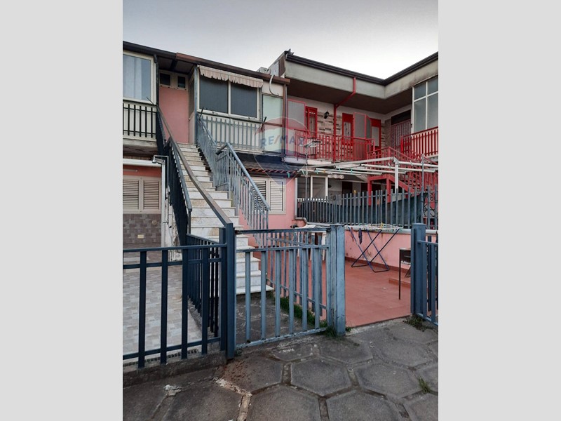 Monolocale in Affitto a Mascali, 320&euro;, 20 m²