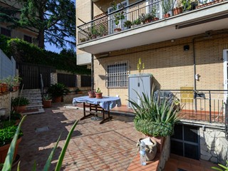 Appartamento in Vendita a Mentana, 279'000€, 167 m²