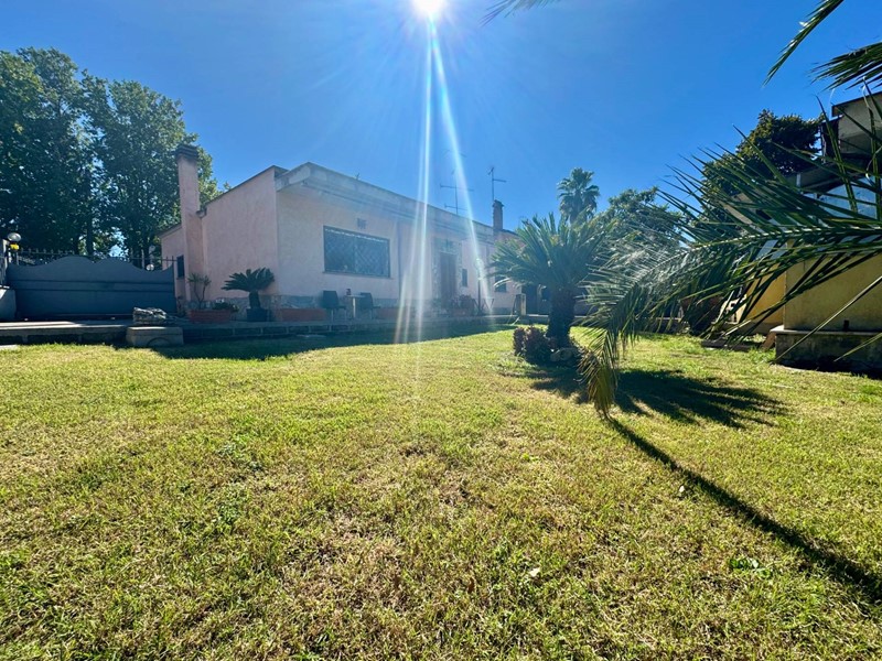 Casa Indipendente in Vendita a Monterotondo, 289'000€, 160 m²