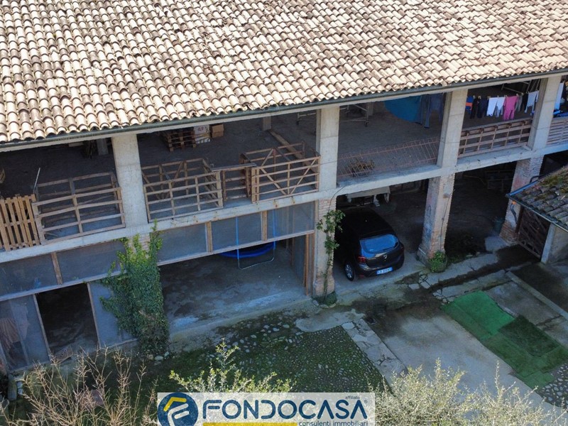 Rustico in Vendita a Mornico al Serio, 85'000€, 160 m²