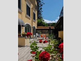 Villa in Vendita a Nocera Superiore, 580'000€, 300 m²