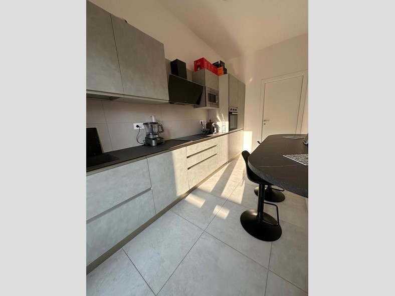 Bilocale in Vendita a Buccinasco, 305'000€, 80 m², arredato