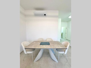 Bilocale in Vendita a Buccinasco, 305'000€, 80 m², arredato