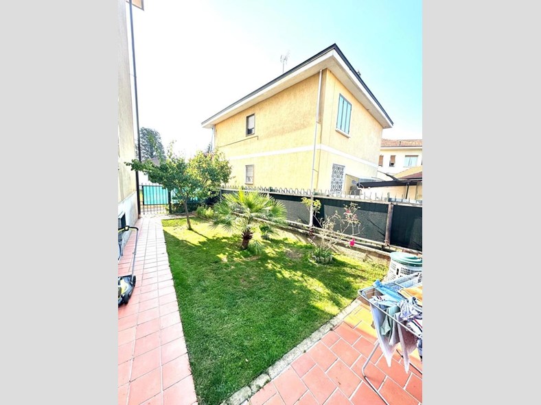 Trilocale in Vendita a Rivoli, 239'000€, 85 m²