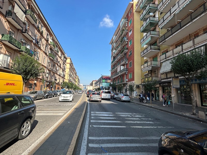 Box in Vendita a Napoli, 95'000€, 21 m²