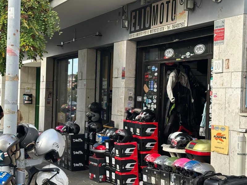 Negozio in Vendita a Roma, 180'000€, 36 m², arredato