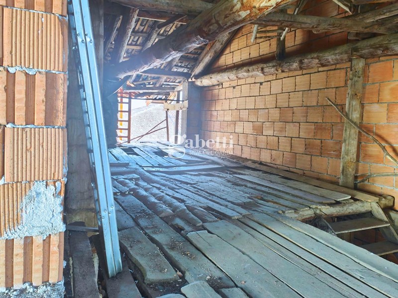 Casale in Vendita a Bleggio Superiore, 35'000€, 98 m²