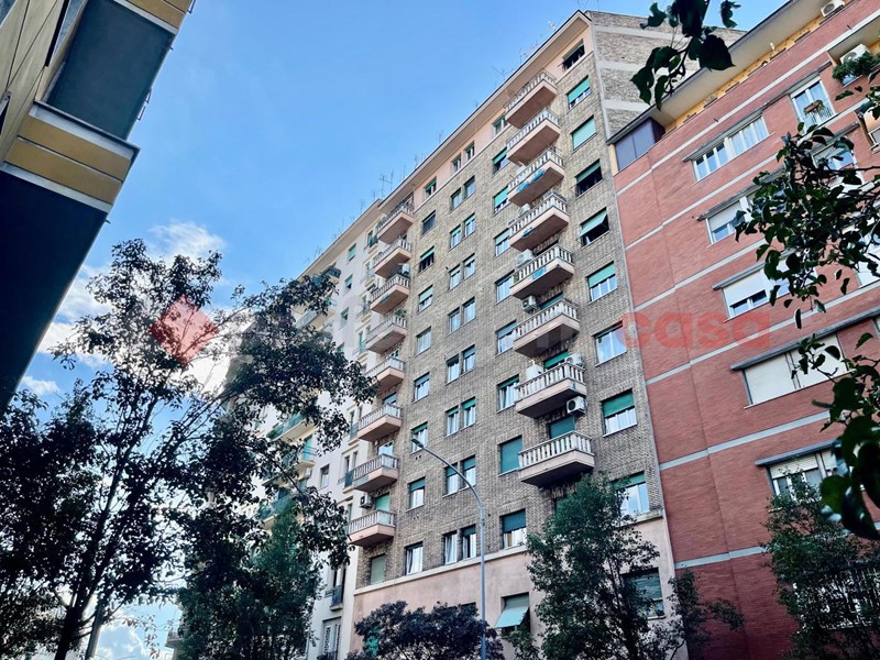Trilocale in Vendita a Roma, 420'000&euro;, 90 m²