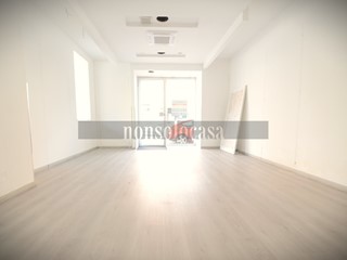 Immobile commerciale in Affitto a Perugia, zona Ponte San Giovanni, 1'100€, 65 m²
