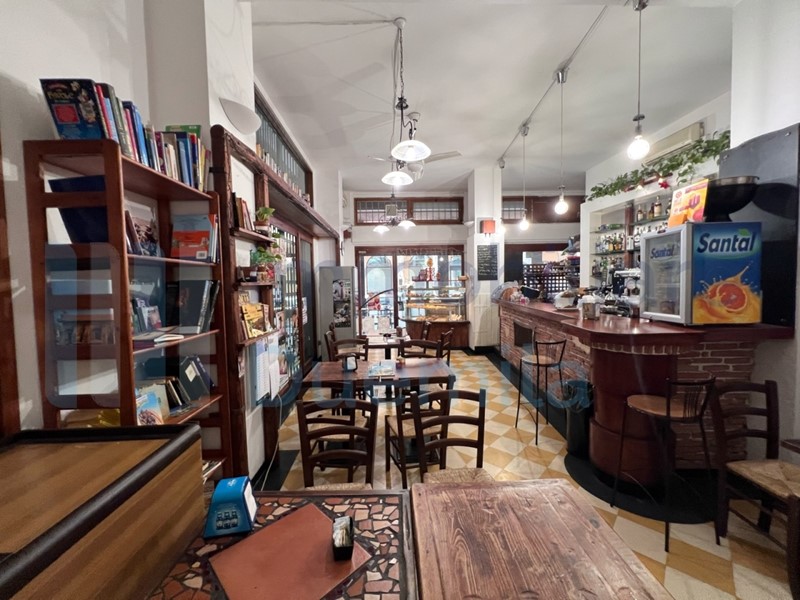 Attività commerciale in Vendita a Bologna, zona Lame, 19'000€, 30 m², arredato