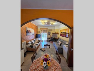 Appartamento in Vendita a Mercato San Severino, zona S. Eustachio, 189'000&euro;, 130 m²