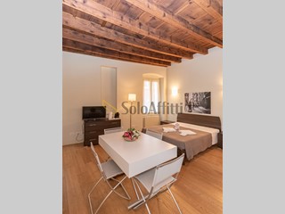 Monolocale in Affitto a Brescia, 800€, 40 m², arredato