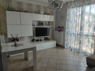 Casa Semi Indipendente in Vendita a Montescudo Monte Colombo, zona San Savino, 210'000€, 170 m², con Box