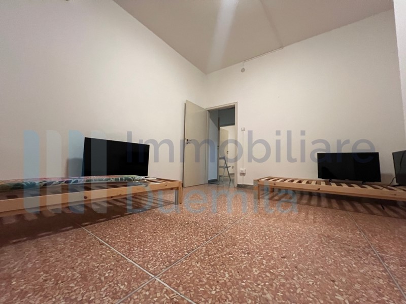 Quadrilocale in Affitto a Bologna, zona Fiera, 1'500€, 70 m², arredato