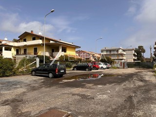 Appartamento in Vendita a Valverde, 230'000€, 177 m²
