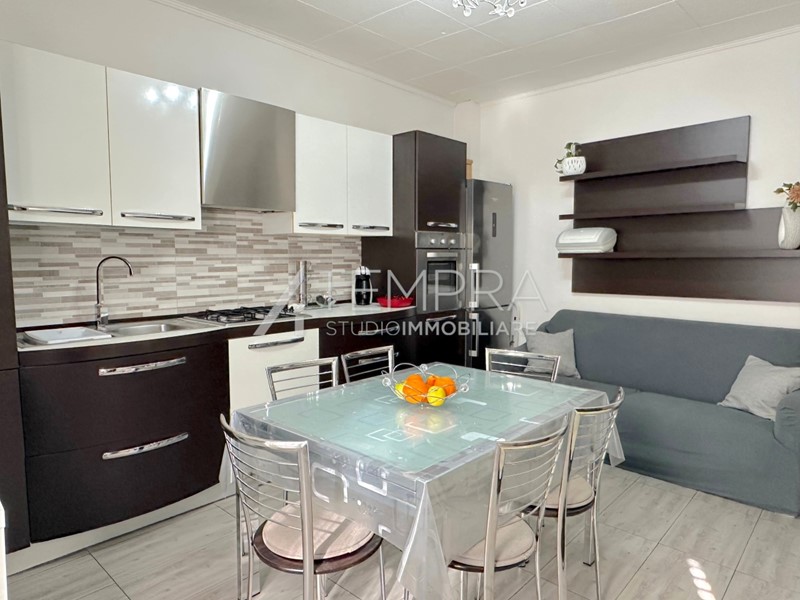 Casa Indipendente in Vendita a Adrano, 34'900&euro;, 75 m²