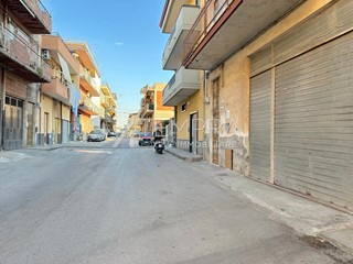 Appartamento in Vendita a Adrano, 99'000€, 160 m², con Box