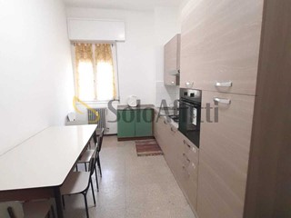 Quadrilocale in Affitto a Brescia, 1'000€, 120 m², arredato