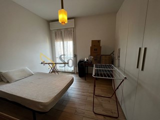 Stanza in Affitto a Modena, 250&euro;, 90 m², arredato