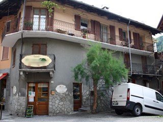 Bilocale in Affitto a Venasca, zona Centro, 250€, 50 m²