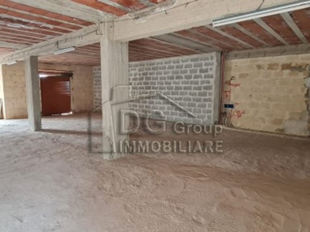 Monolocale in Vendita a Alcamo, 80'000&euro;, 150 m²