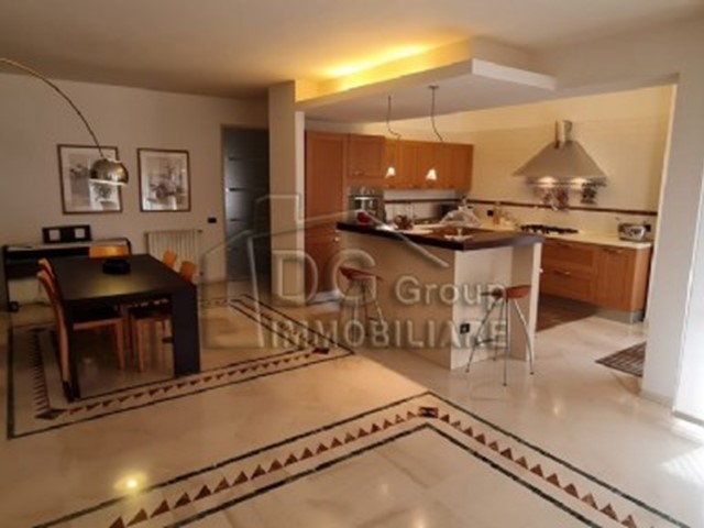 Appartamento in Vendita a Alcamo, 239'000&euro;, 220 m²