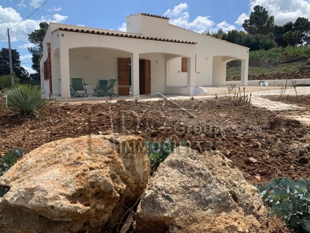 Villa in Vendita a Castellammare del Golfo, 210 m²