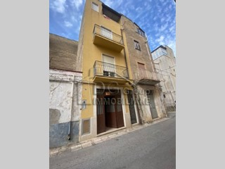 Casa Indipendente in Vendita a Alcamo, 57'000€, 160 m²