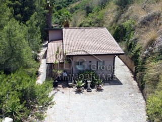 Villa in Vendita a Alcamo, 350'000€, 250 m²