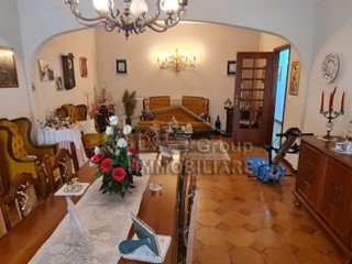 Quadrilocale in Vendita a Alcamo, 200 m²