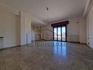 Quadrilocale in Vendita a Alcamo, 98'000&euro;, 170 m²