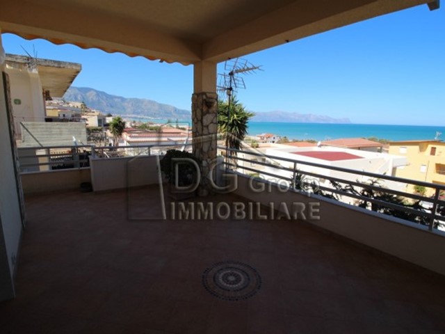 Trilocale in Vendita a Alcamo, 135'000&euro;, 80 m²