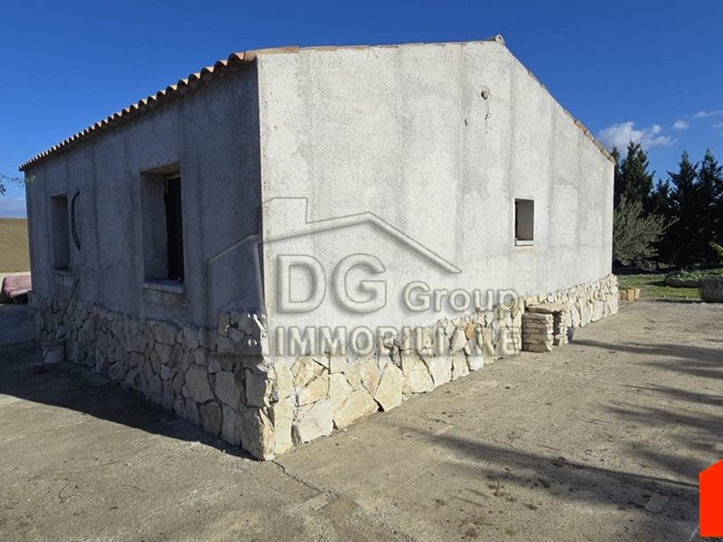 Villa in Vendita a Alcamo, 110'000€, 65 m²