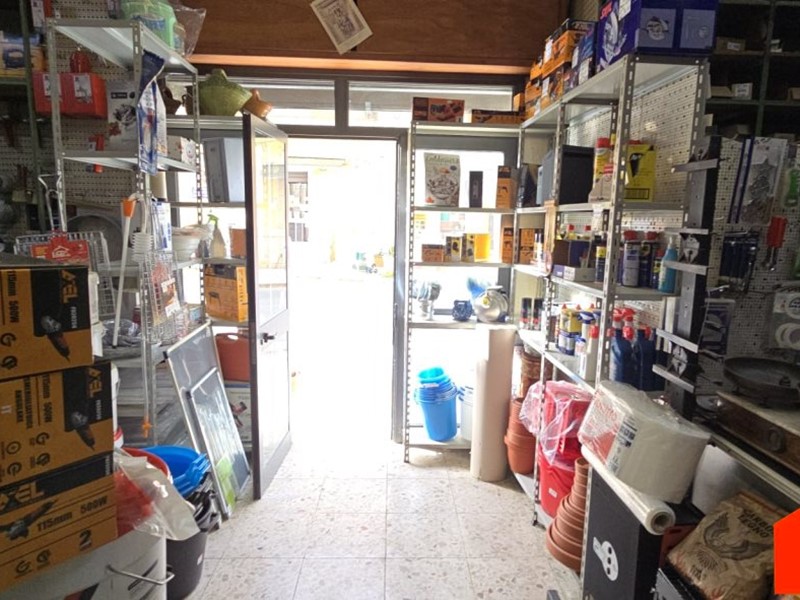 Negozio in Vendita a Calatafimi Segesta, 130'000&euro;, 150 m²