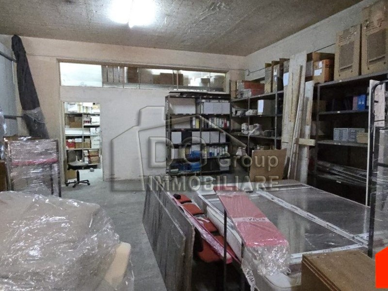 Magazzino in Vendita a Alcamo, 400'000€, 370 m²