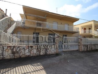 Villa in Vendita a Alcamo, 250'000€, 410 m²