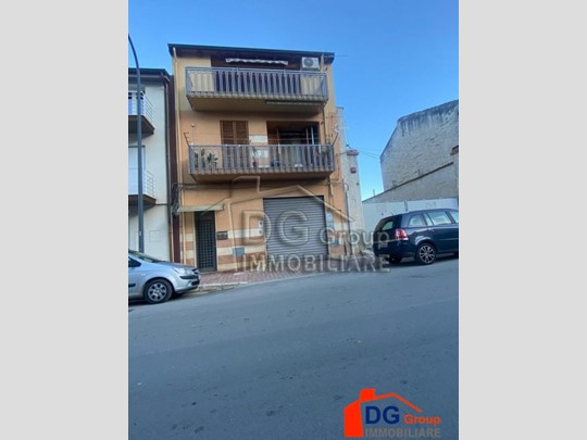 Quadrilocale in Vendita a Alcamo, 160'000&euro;, 150 m²