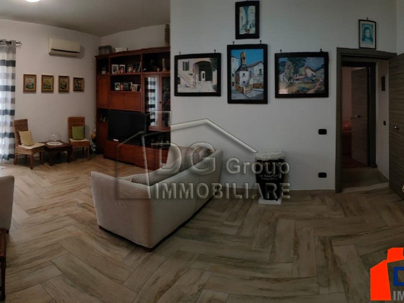 Casa Indipendente in Vendita a Balestrate, 310'000€, 325 m²