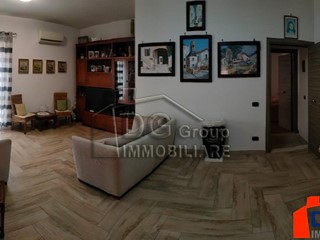 Casa Indipendente in Vendita a Balestrate, 310'000€, 325 m²