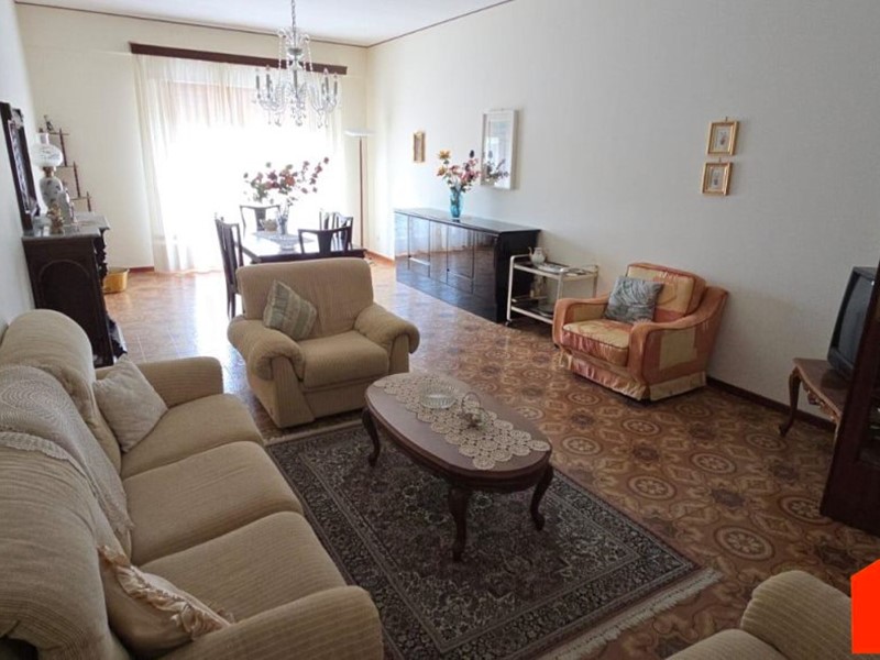 Quadrilocale in Vendita a Alcamo, 135'000&euro;, 135 m²